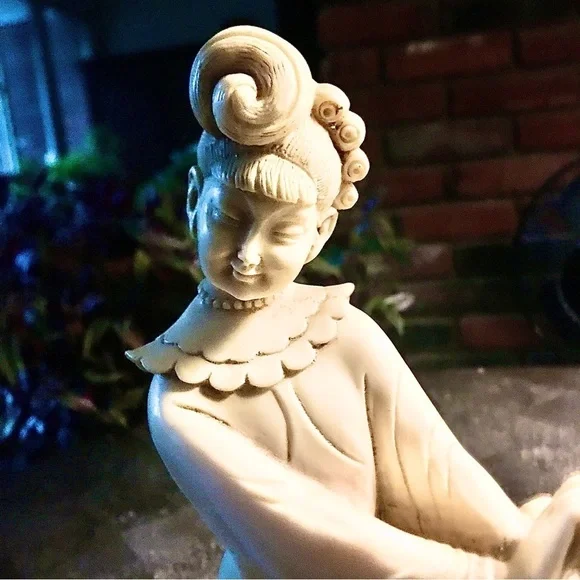 ASIAN LADY STATUE MADE IN ITALY COMPOSITION SIGNED BY ARTIST AND RESEMBLES IVORY - Picture 12 of 12